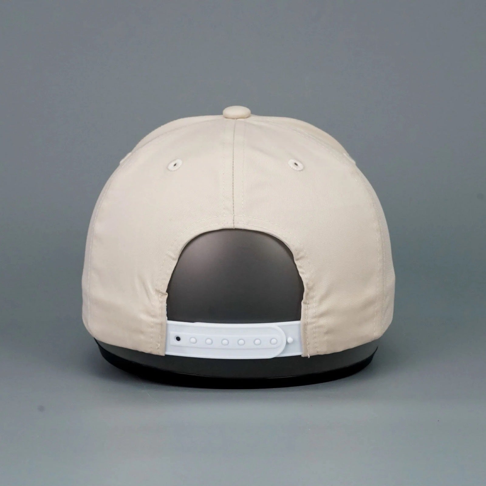 18 SERIES BEIGE/WHITE PREMIUM A - FRAME SNAPBACK HAT 2.0 - Rich & Rare