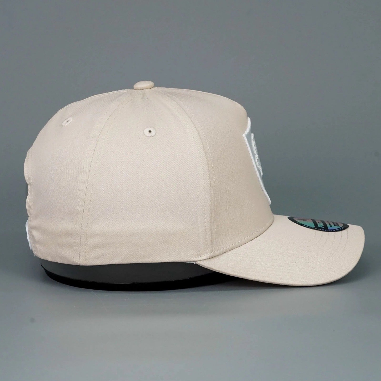 18 SERIES BEIGE/WHITE PREMIUM A - FRAME SNAPBACK HAT 2.0 - Rich & Rare