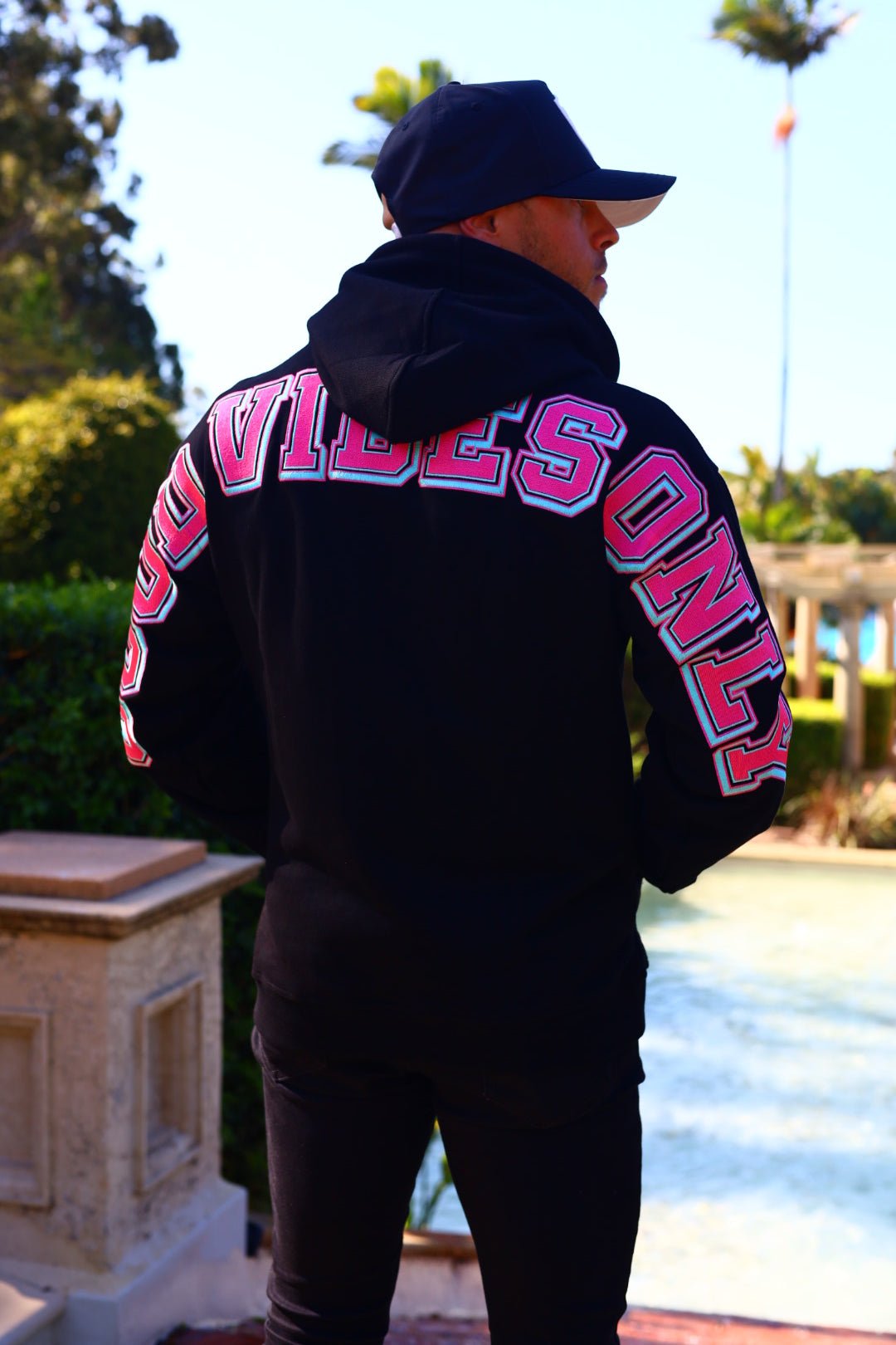 GOOD VIBES ONLY HOODIE BLACK/PINK/TEAL - Rich & Rare